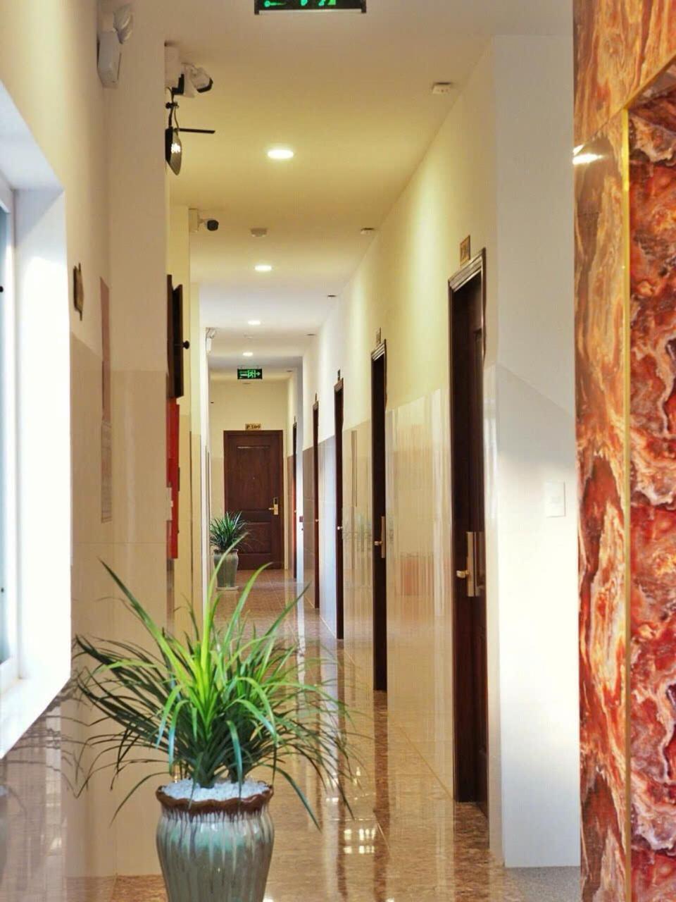 Hotel Khach San My Ngoc à Buôn Ma Thuột Extérieur photo