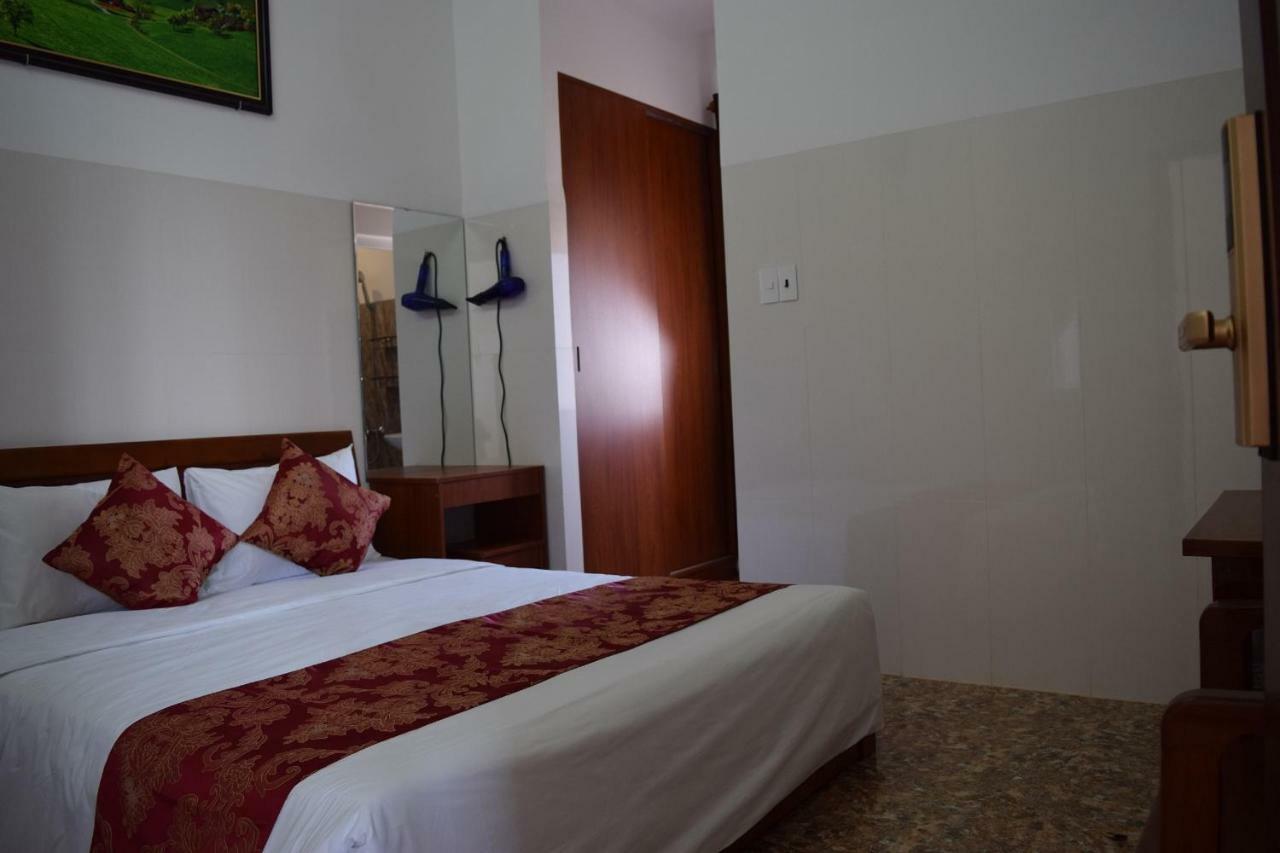 Hotel Khach San My Ngoc à Buôn Ma Thuột Extérieur photo